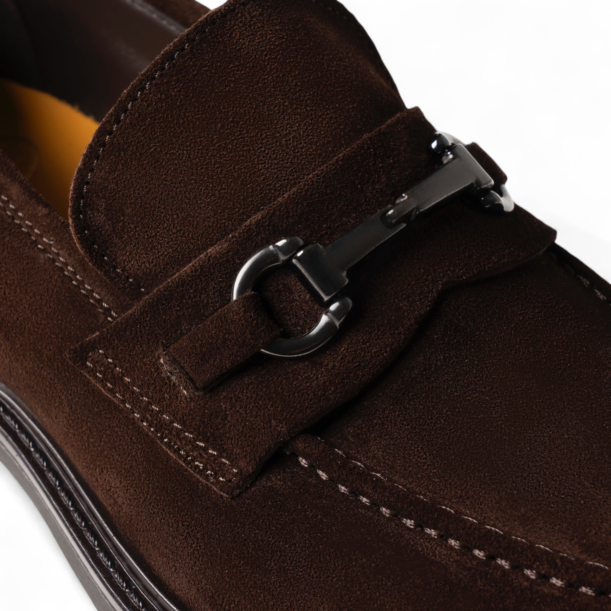 Mocassino in camoscio testa di moro con morsetto