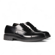 Francesina in pelle nera con puntale