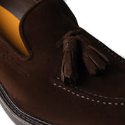 Mocassino in camoscio testa di moro con nappine