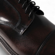 Derby in pelle marrone sfumata con puntale