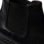 Stivaletto Chelsea in Pelle con Suola Carrarmato - Nero