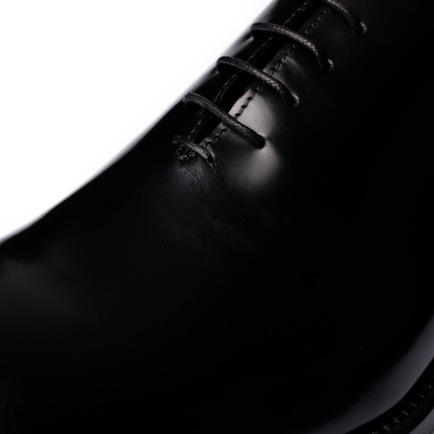 Oxford Wholecut in Pelle Nera