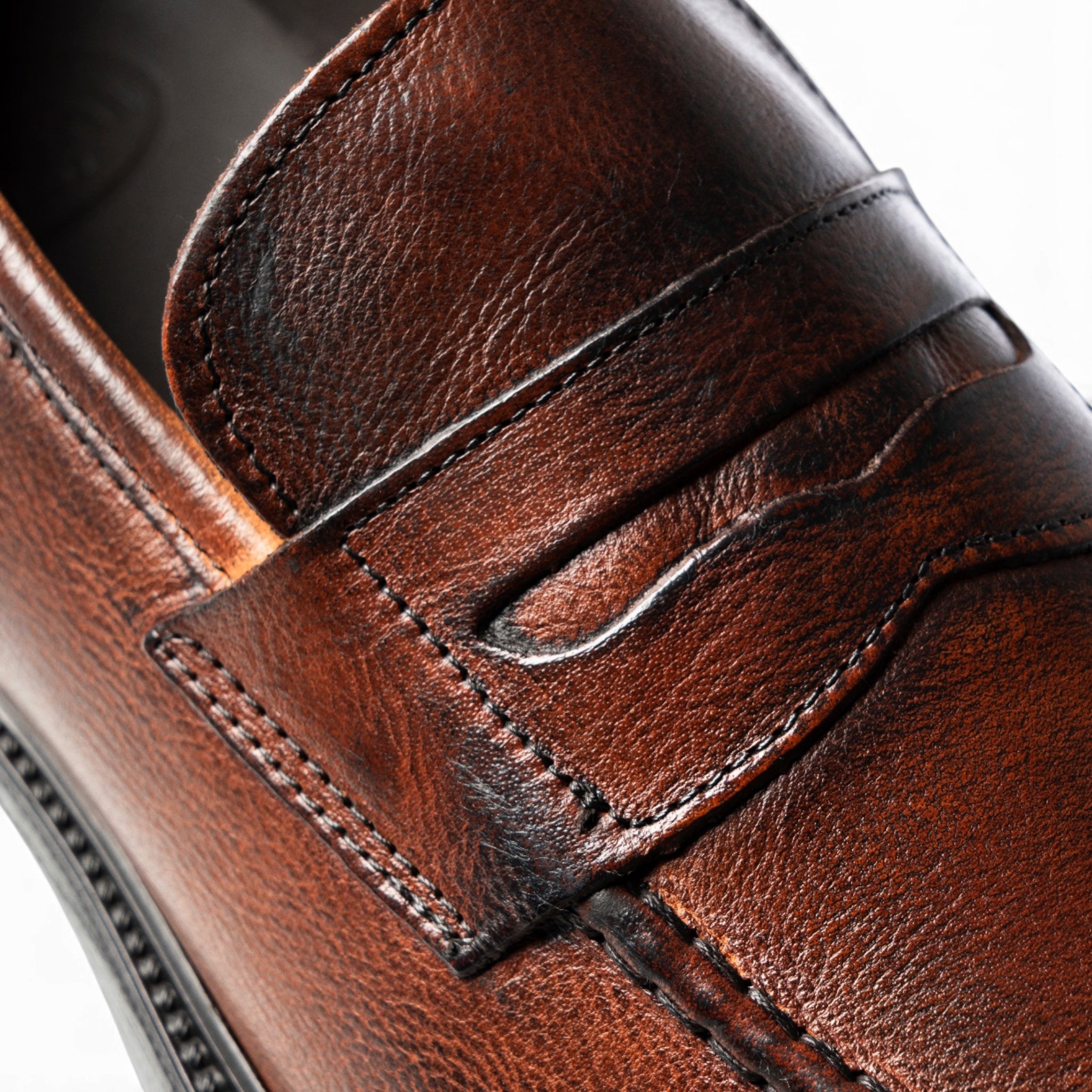 Mocassino penny loafer in pelle cuoio sfumata