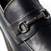 Mocassino con morsetto in pelle blu