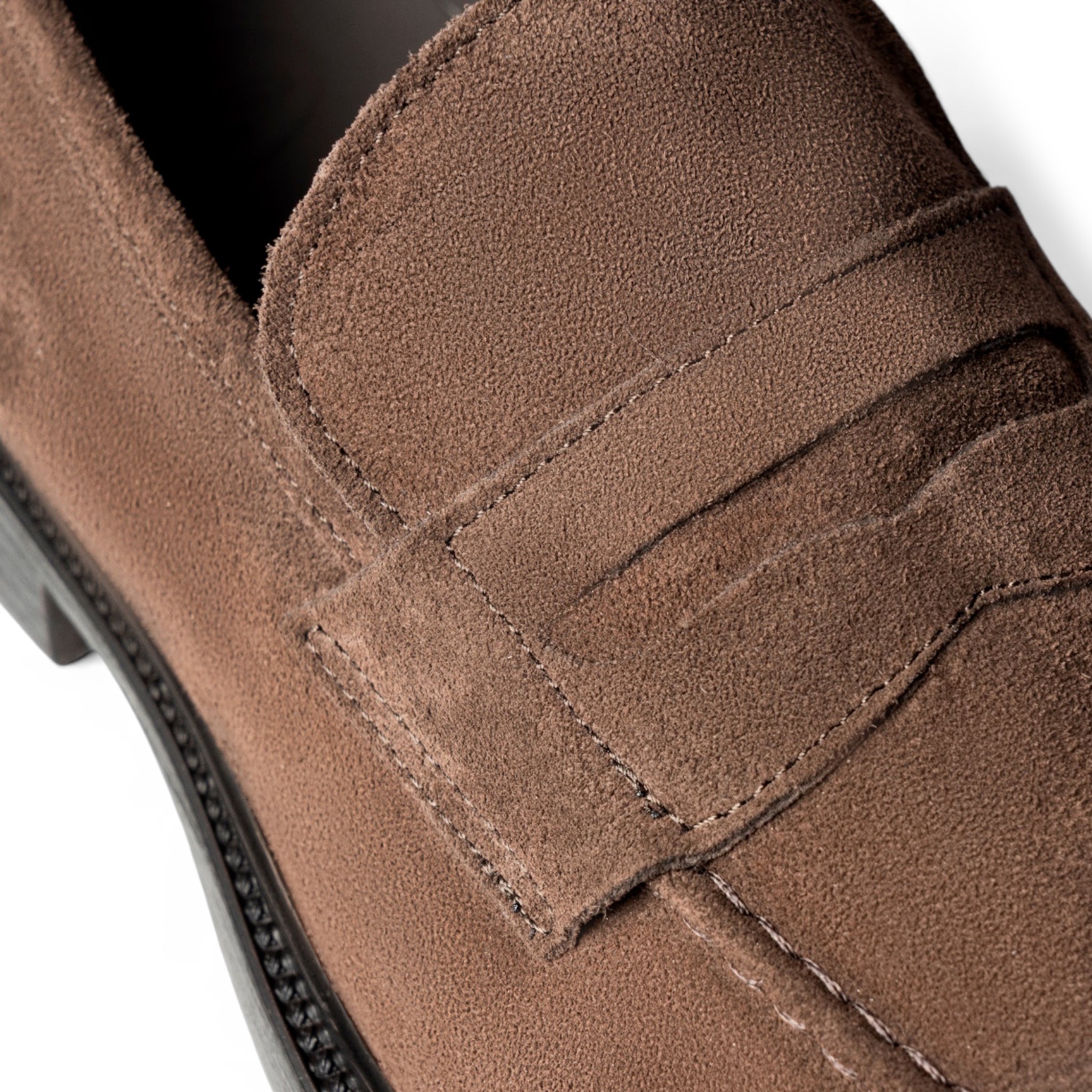 Mocassino penny loafer in camoscio marrone