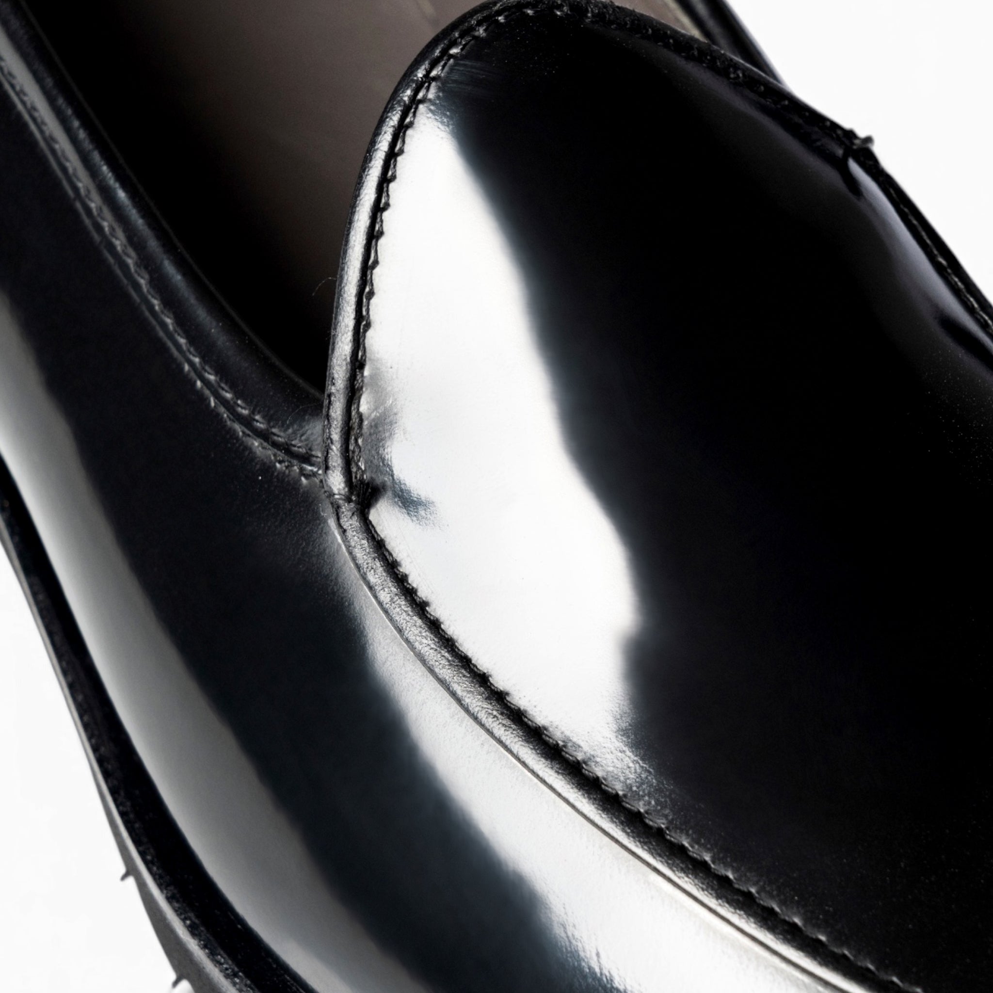 Mocassino slipper in pelle spazzolata nera