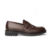Monk in pelle marrone con frangia e fibbia