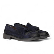 Mocassino in camoscio blu antico con frangia e nappine