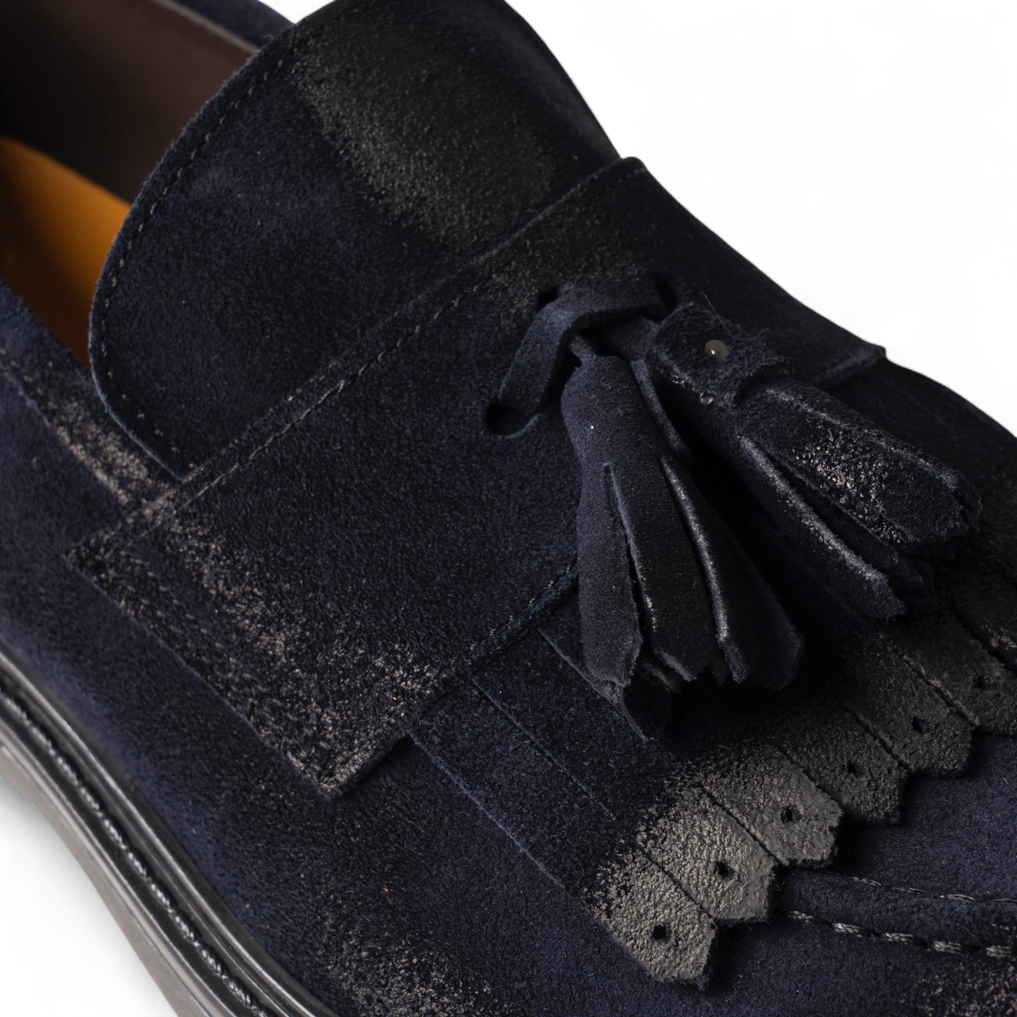 Mocassino in camoscio blu antico con frangia e nappine